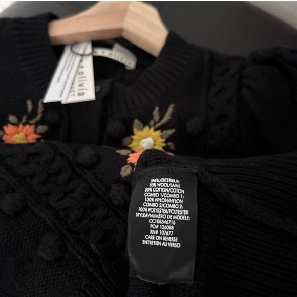 NWT Alice + Olivia Kitty Puff Sleeve Floral Embroidery Cardigan Sweater medium - Picture 6 of 10